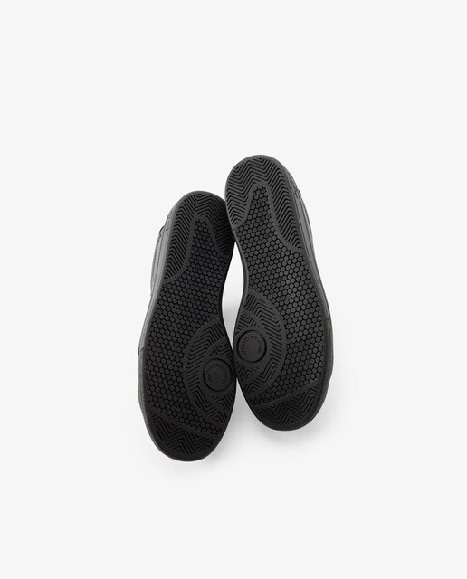 Zapatillas de piel unisex Fred Perry en negro con logo a contraste · FRED  PERRY · El Corte Inglés