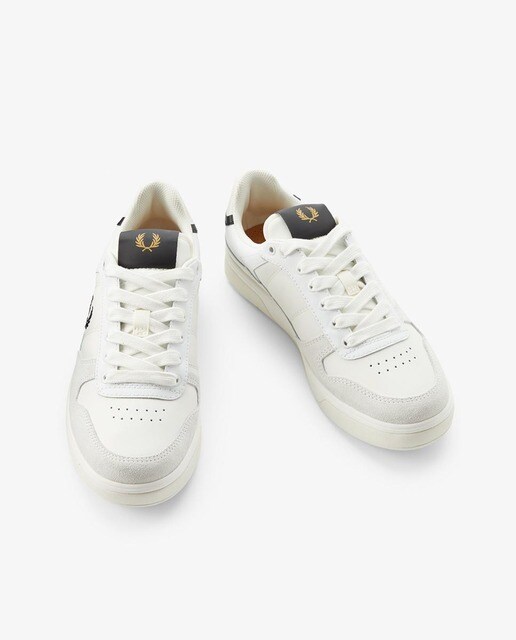 Zapatillas de piel unisex Fred Perry en blanco con detalles a contraste · FRED  PERRY · El Corte Inglés