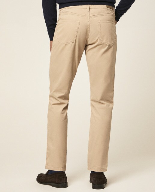 Pantalón cinco bolsillos de hombre regular en color beige · Hackett · El  Corte Inglés