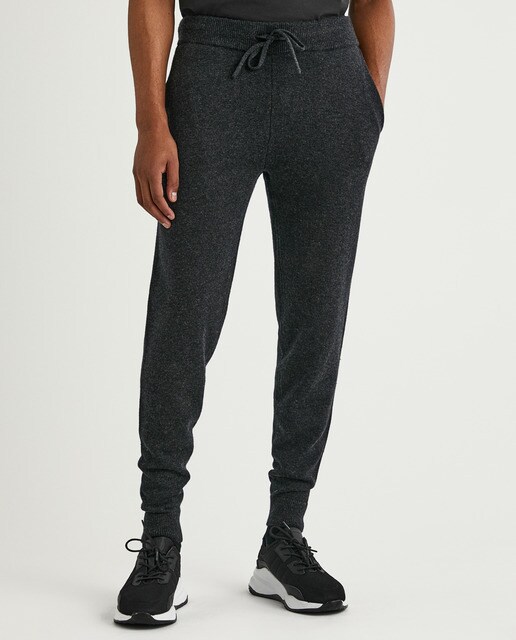 Pantalón jogger de hombre regular en color gris oscuro · Hackett · El Corte  Inglés