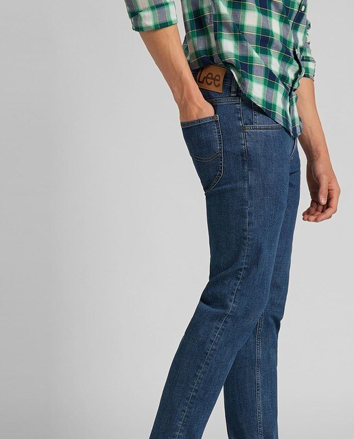 Vaquero de hombre Daren Zip regular azul · Lee · El Corte Inglés