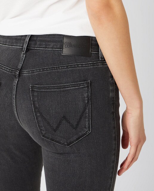 Vaquero pitillo de mujer de tiro medio con bolsillos · Wrangler · El Corte  Inglés