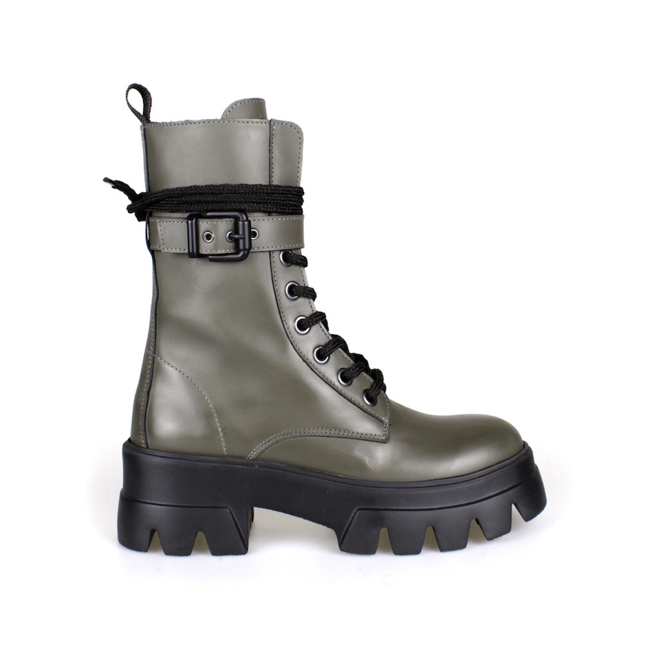 Bota de mulher Catarina Martins em pele verde com sola e cordões pretos Verde-1