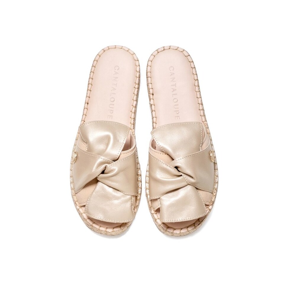 Sandália de mulher Cantaloupe em camurça bege e com laço em pele dourada metalizada Bege-3