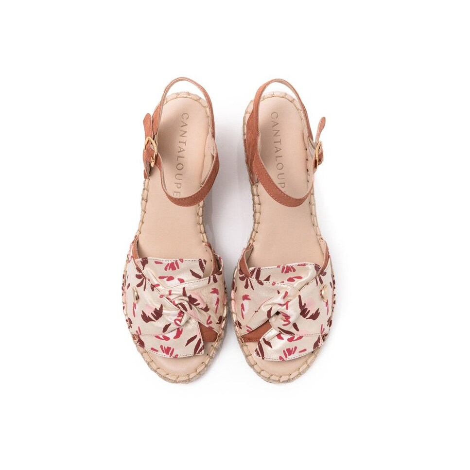 Cunha de mulher Cantaloupe em camurça rosa escuro e laço dourado metalizado em pele Rosa-3