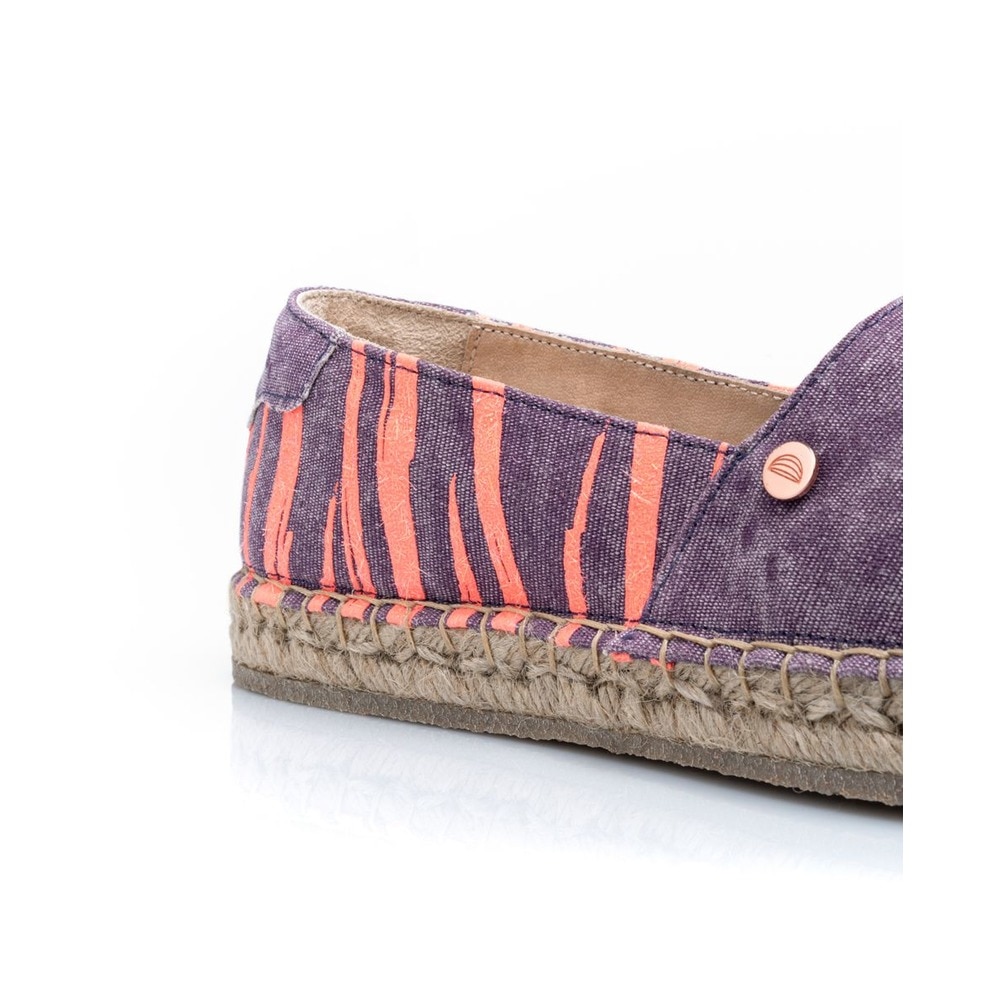 Alpercata de mulher Cantaloupe em tecido de algodão roxo com estampado zebra com brilho subtil Roxo-4