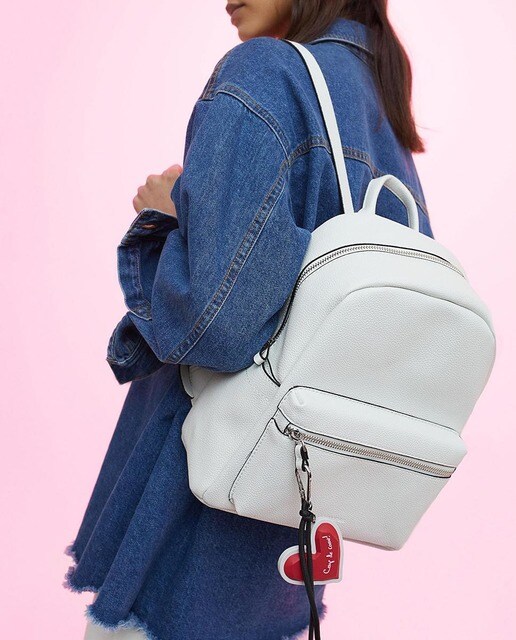 Mochila Parfois lisa con cremallera en blanco · Parfois · El Corte Inglés
