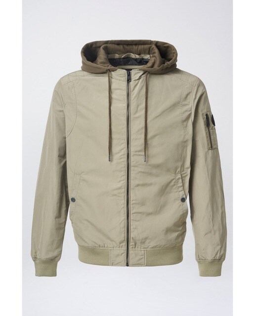 Cazadora de hombre con capucha en color verde · Salsa · El Corte Inglés