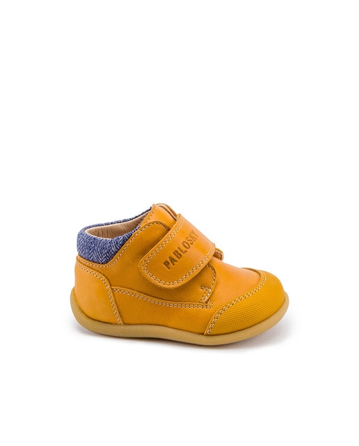 Botas de bebé niño de piel en color amarillo · Pablosky · El Corte Inglés