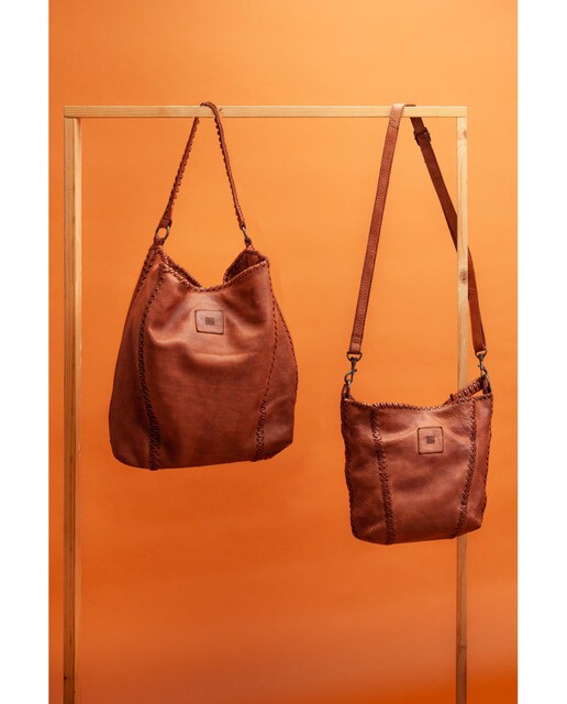 Bolso de hombro Biba de piel en color marrón · Biba · El Corte Inglés