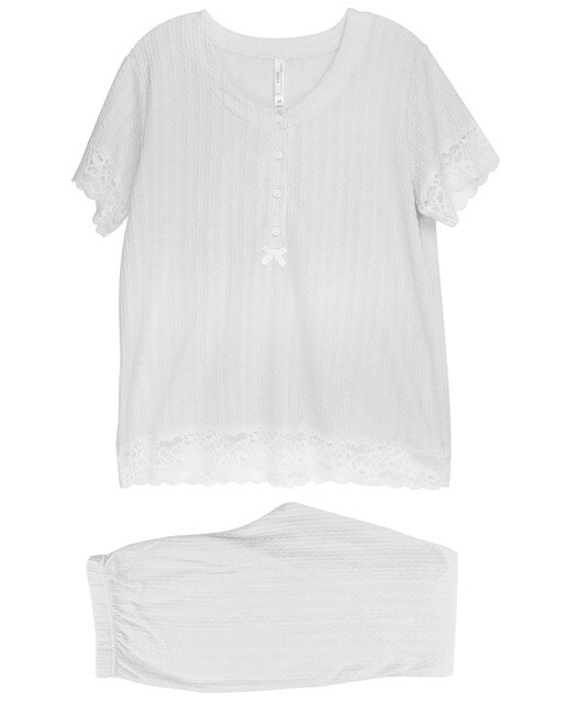 Pijama de mujer lencero y manga corta con puntilla · Lohe · El Corte Inglés
