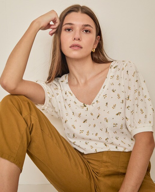 Camiseta de mujer de manga abullonada con microflores · Yerse · El Corte  Inglés