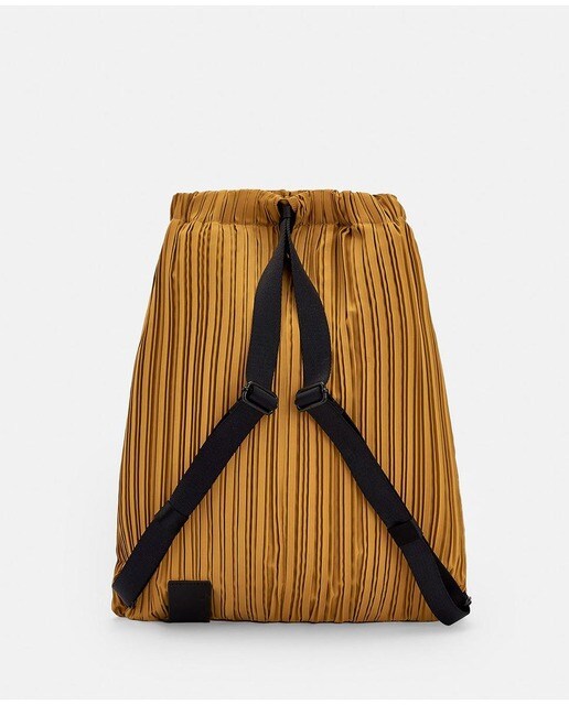 Mochila de mujer Adolfo Domínguez plisada en color mostaza · Adolfo  Dominguez · El Corte Inglés
