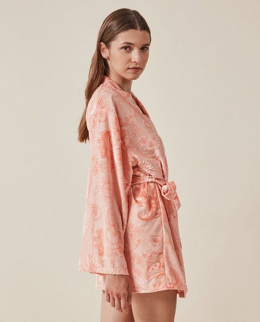 Bata de mujer cruzada con estampado de terciopelo · Gisela · El Corte Inglés