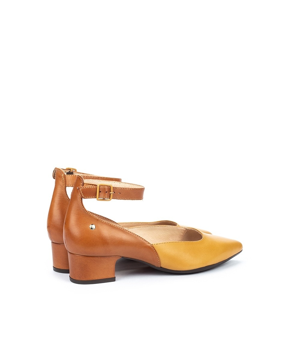 Zapatos de salón de mujer Pikolinos de piel vacuna en marrón · Pikolinos · El Corte Inglés