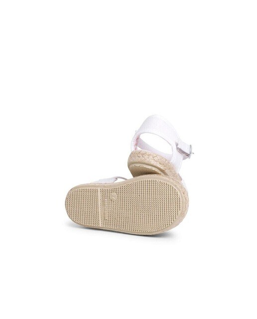 Alpargatas de bebé niña caladas en blanco · Pisamonas · El Corte Inglés