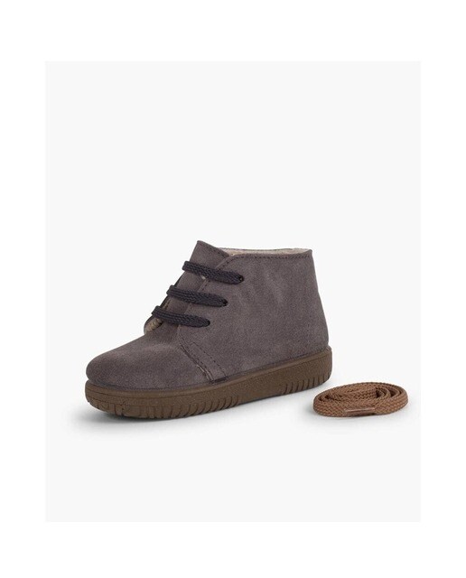 Botas de bebés en gris con cordones · Pisamonas · El Corte Inglés
