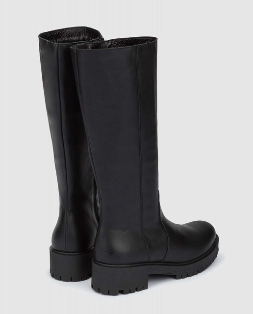 Botas de mujer de piel en negro con cremallera · Yokono · El Corte Inglés