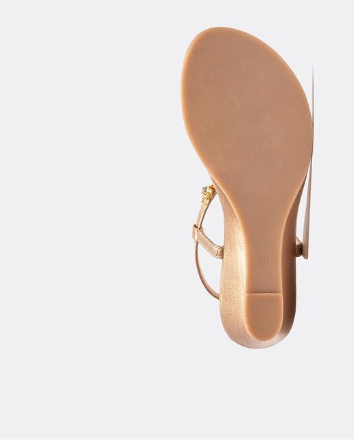 Sandalias de cuña de mujer Cuple en oro con pedrería · Cuplé · El Corte  Inglés