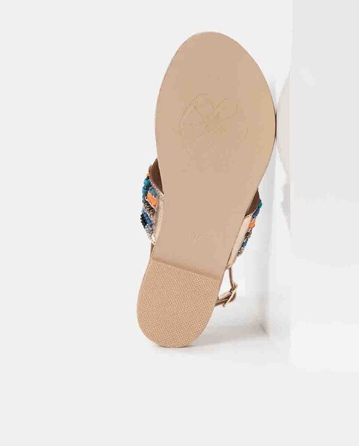 Sandalias planas de mujer Cuple en oro con pedrería · Cuplé · El Corte  Inglés