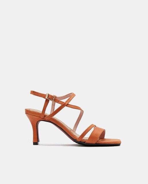Sandalias de tacón de mujer con tiras en marrón · Cuplé · El Corte Inglés
