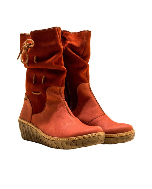 Botas de mujer de piel en color rojo · El Naturalista · El Corte Inglés