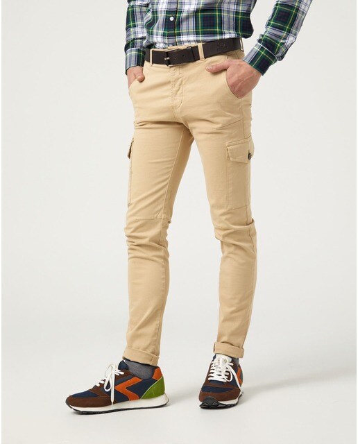 Pantalón cargo de hombre slim en color beige · Altonadock · El Corte Inglés