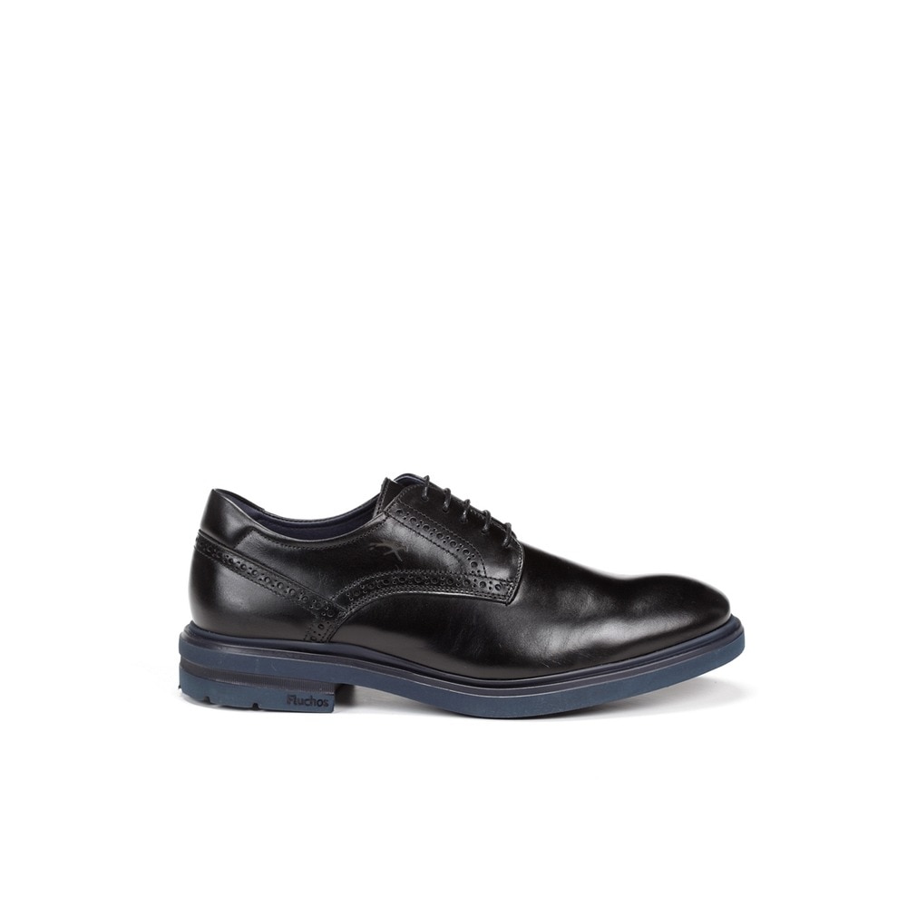 Imagen 0 de Zapatos de cordones de hombre Fluchos en color negro con troquelado Negro