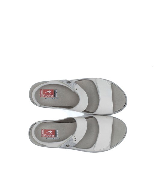 Sandalias de cuña de mujer de piel color blanco · Fluchos · El Corte Inglés