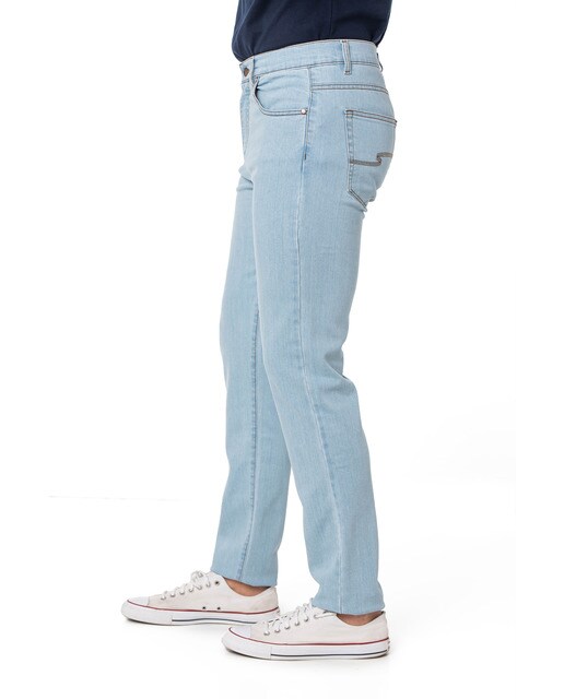 Vaquero de hombre regular en color azul claro · Spagnolo · El Corte Inglés