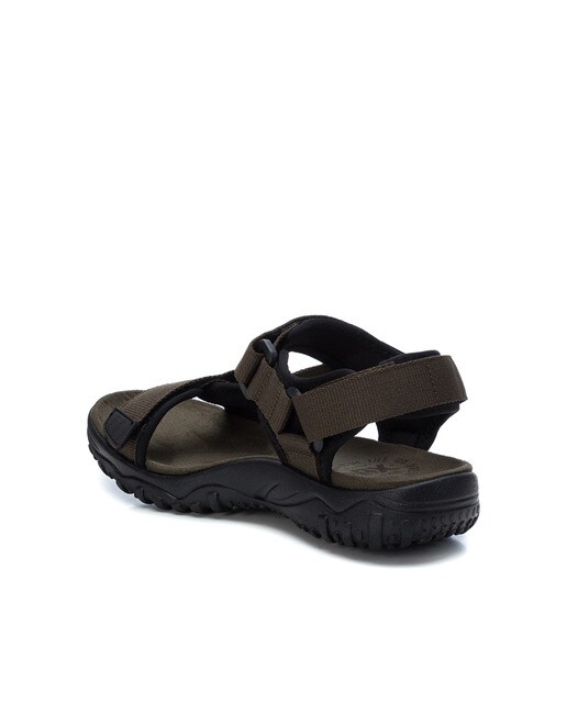 Sandalias de hombre color kaki con cierre adherente · Xti · El Corte Inglés