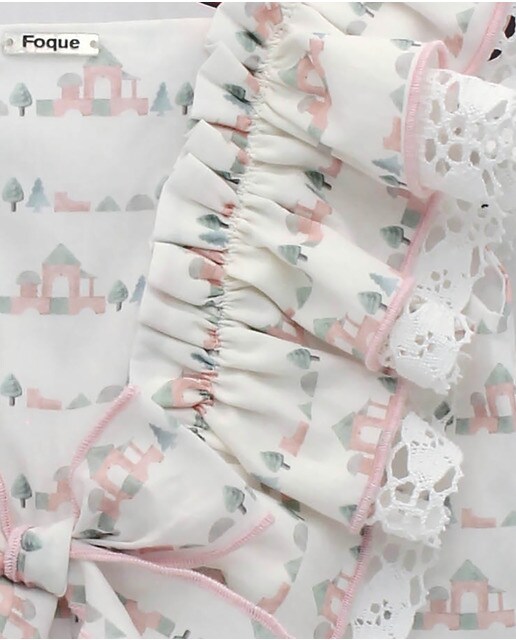 Vestido de bebé niña con estampado de casitas yvolantes en color rosa ·  FOQUE · El Corte Inglés