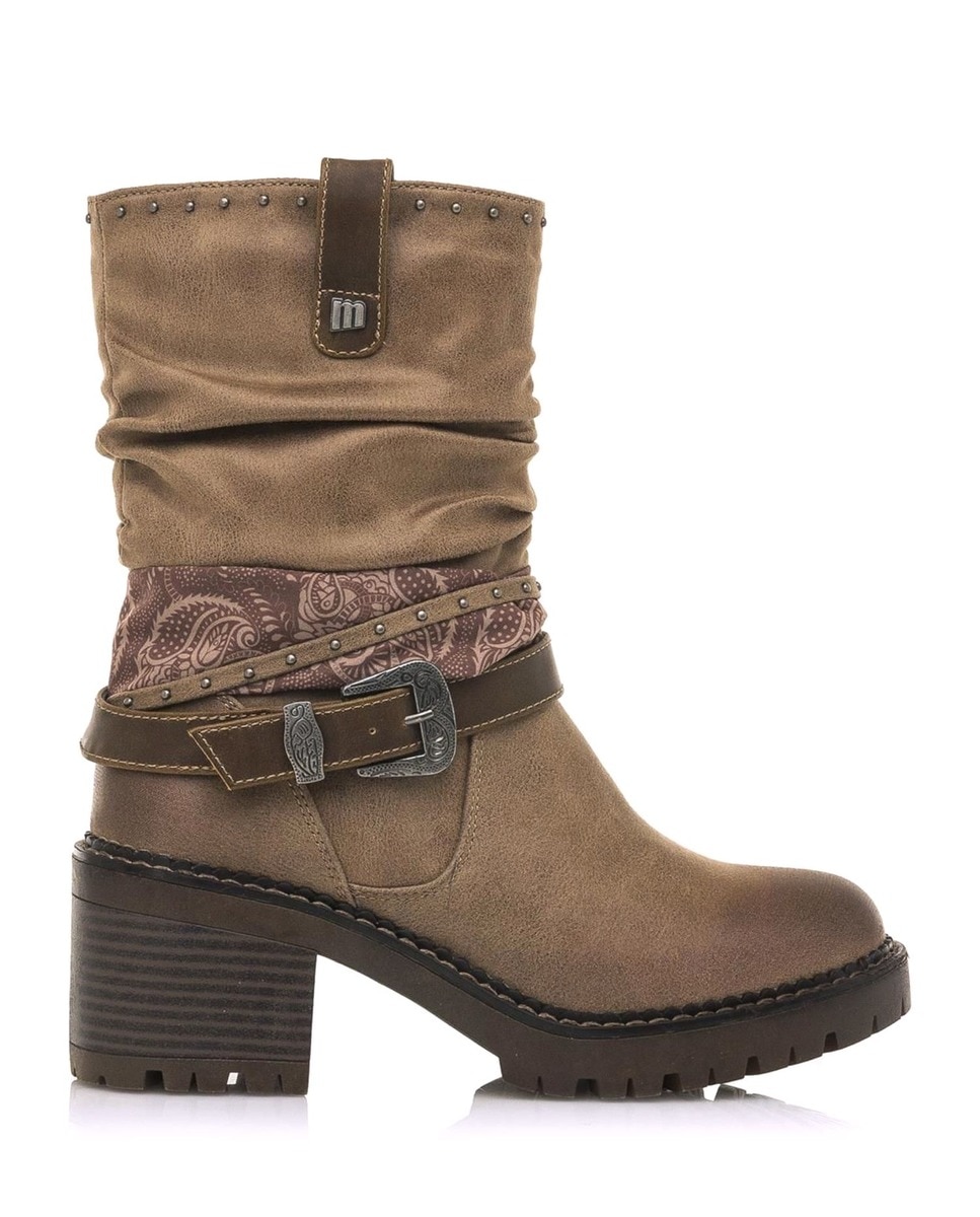 Botas de mujer Mustang de caña arrugada con detalle de hebilla en color
