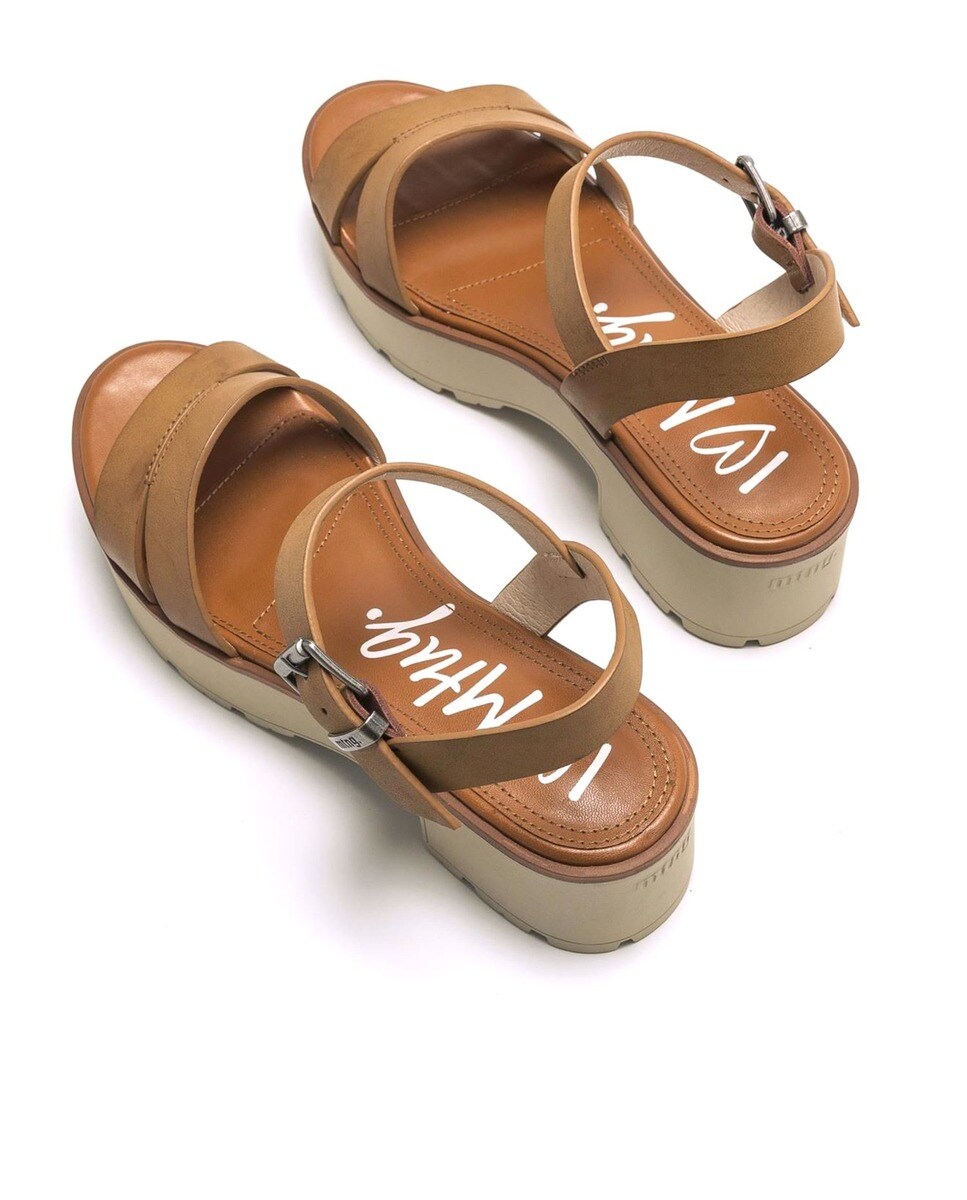 Sandalias de tacón de mujer color marrón con piso al tono · Mustang · El  Corte Inglés