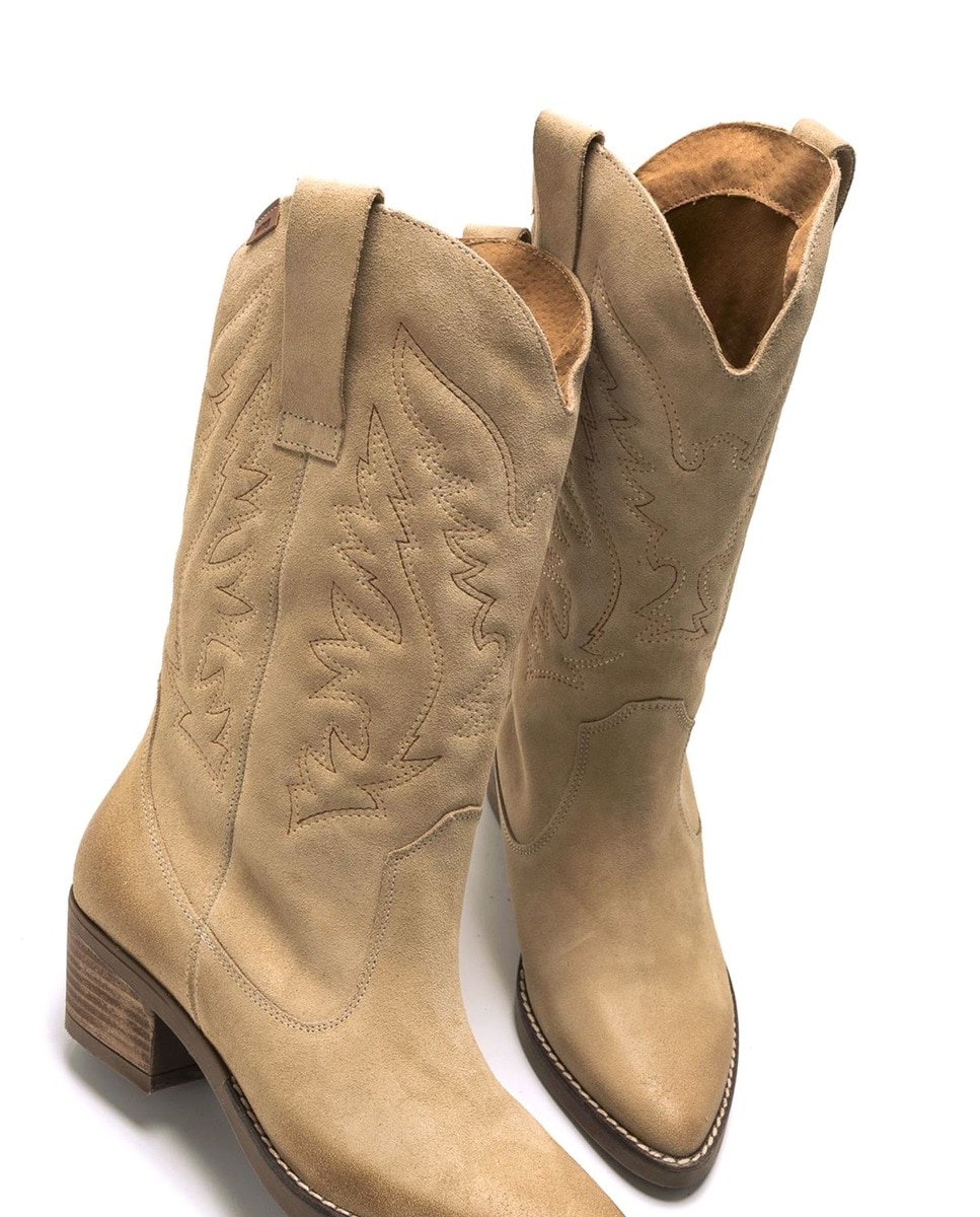 Botas de mujer Mustang altas de tacón en serraje de color beige
