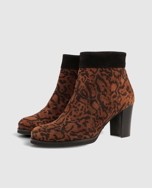 Botines de mujer Gadea en ante de color marrón con estampado animal · GADEA  by Lodi · El Corte Inglés