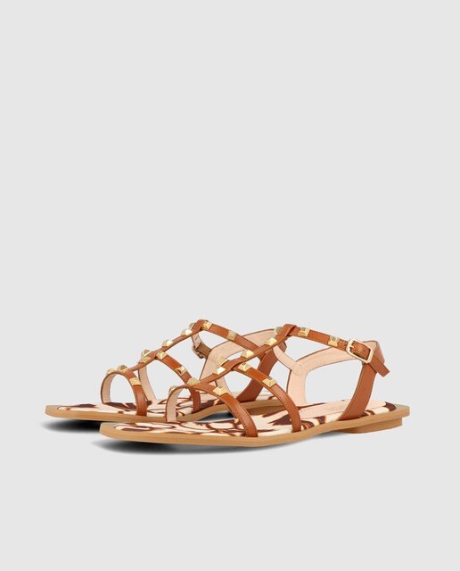 Sandalias planas de mujer Lodi en piel de color marrón con detalle de  tachas · Lodi · El Corte Inglés