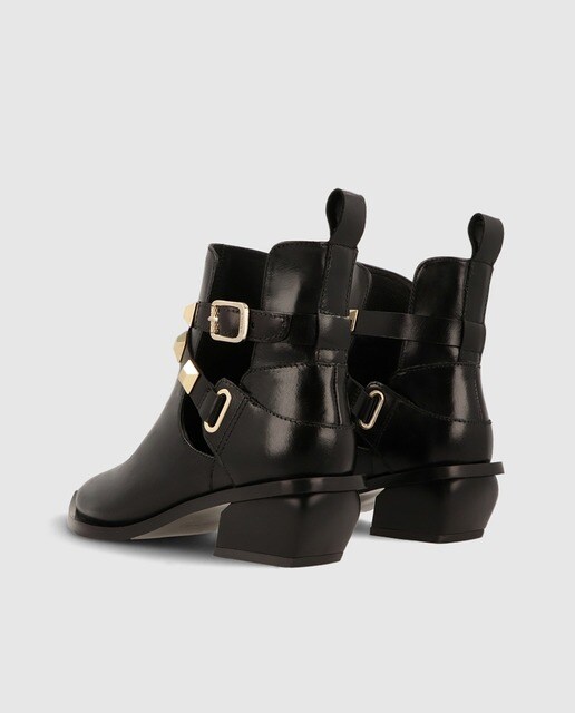Botines de mujer en piel de color negro con detalle de tachas doradas ·  GADEA by Lodi · El Corte Inglés