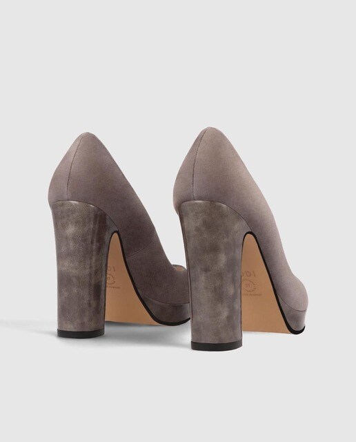 Zapatos de salón de mujer con plataforma en ante de color gris · Lodi · El  Corte Inglés