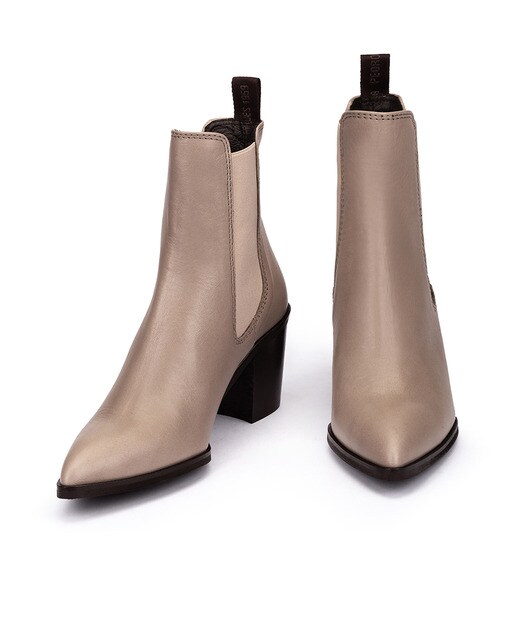 Botines de mujer de piel en color topo · Pedro Miralles · El Corte Inglés