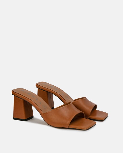 Sandalias de tacón de mujer de piel color cuero · Vienty · El Corte Inglés