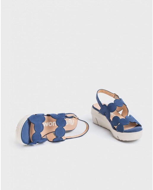 Sandalias de cuña de mujer de piel color azul · Wonders · El Corte Inglés