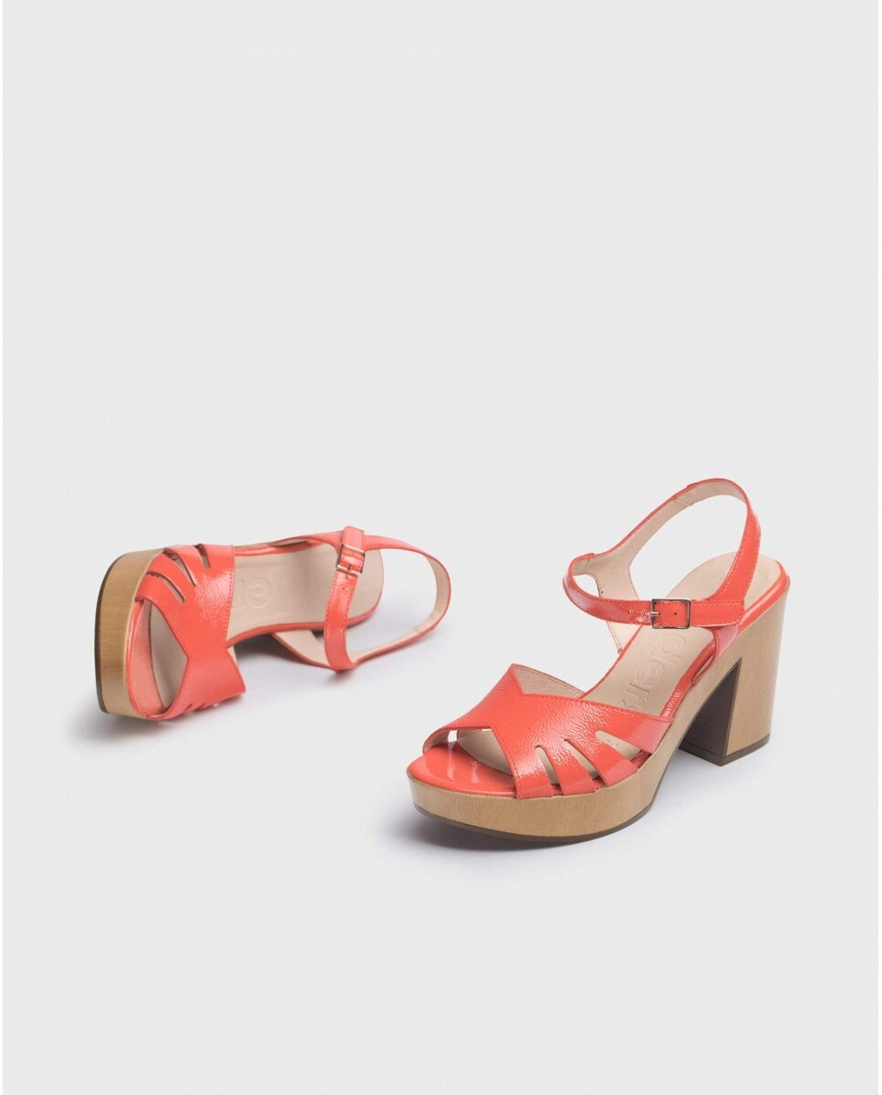 Sandalias de tacón de mujer de piel color coral · Wonders · El Corte Inglés