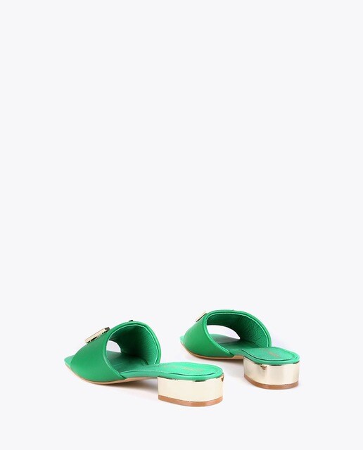 Sandalias de mujer de piel en verde · Lola Casademunt · El Corte Inglés