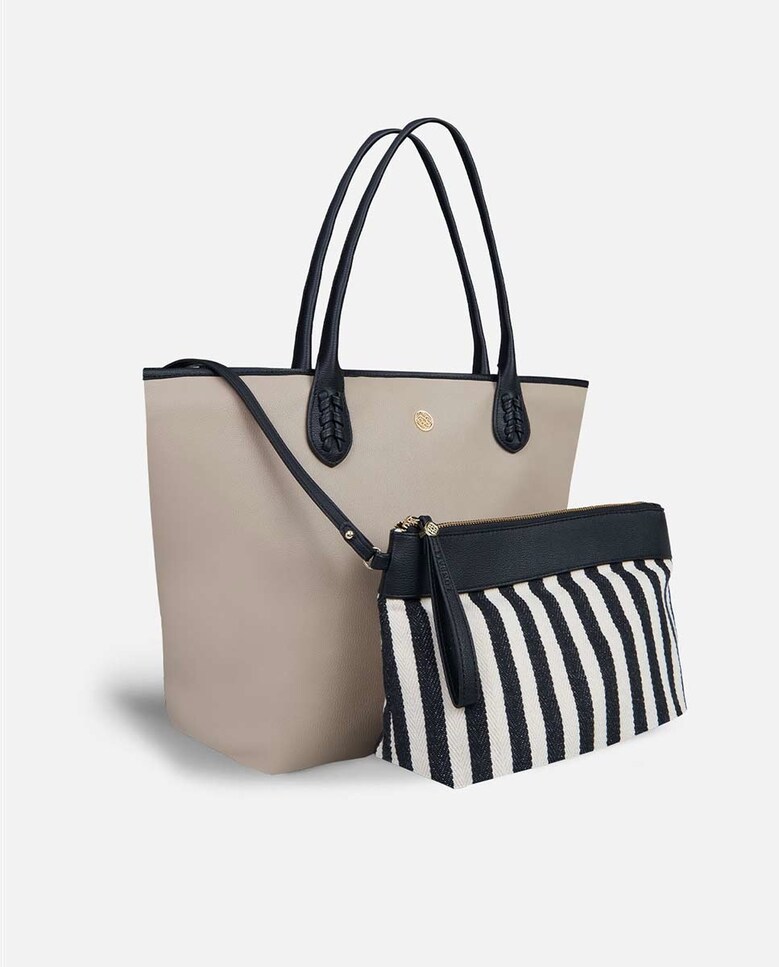 Bolso de hombro tipo shopper grande en beige con correa larga extraíble Bolso de hombro tipo shopper grande en beige con correa larga extraíble