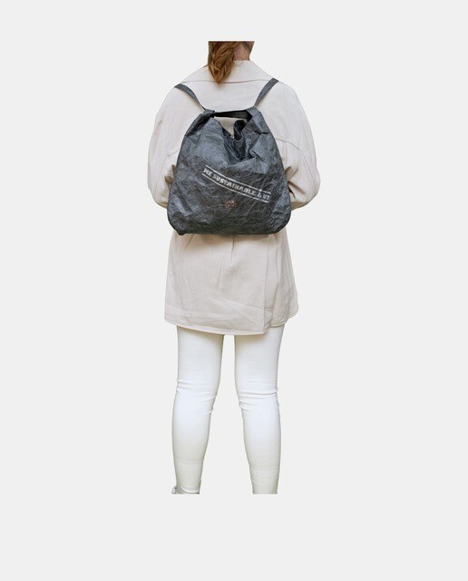 Bolso de hombro convertible en mochila Alea Spero de materiales reciclados  color gris · Alea Spero · El Corte Inglés