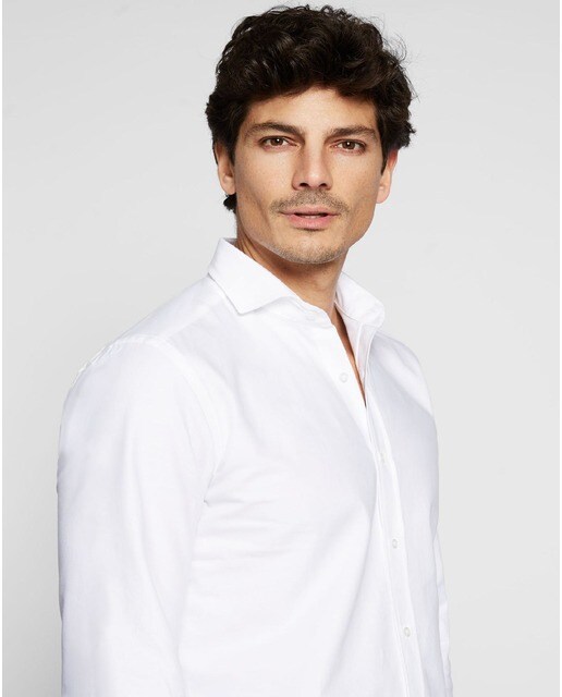 Camisa de hombre regular lisa en color blanco · Silbon · El Corte Inglés