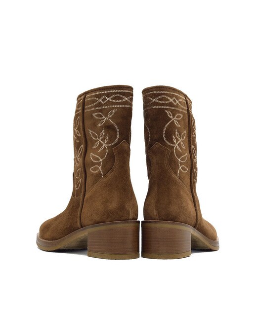 Botas de mujer de piel baby silk color marrón · Alpe · El Corte Inglés