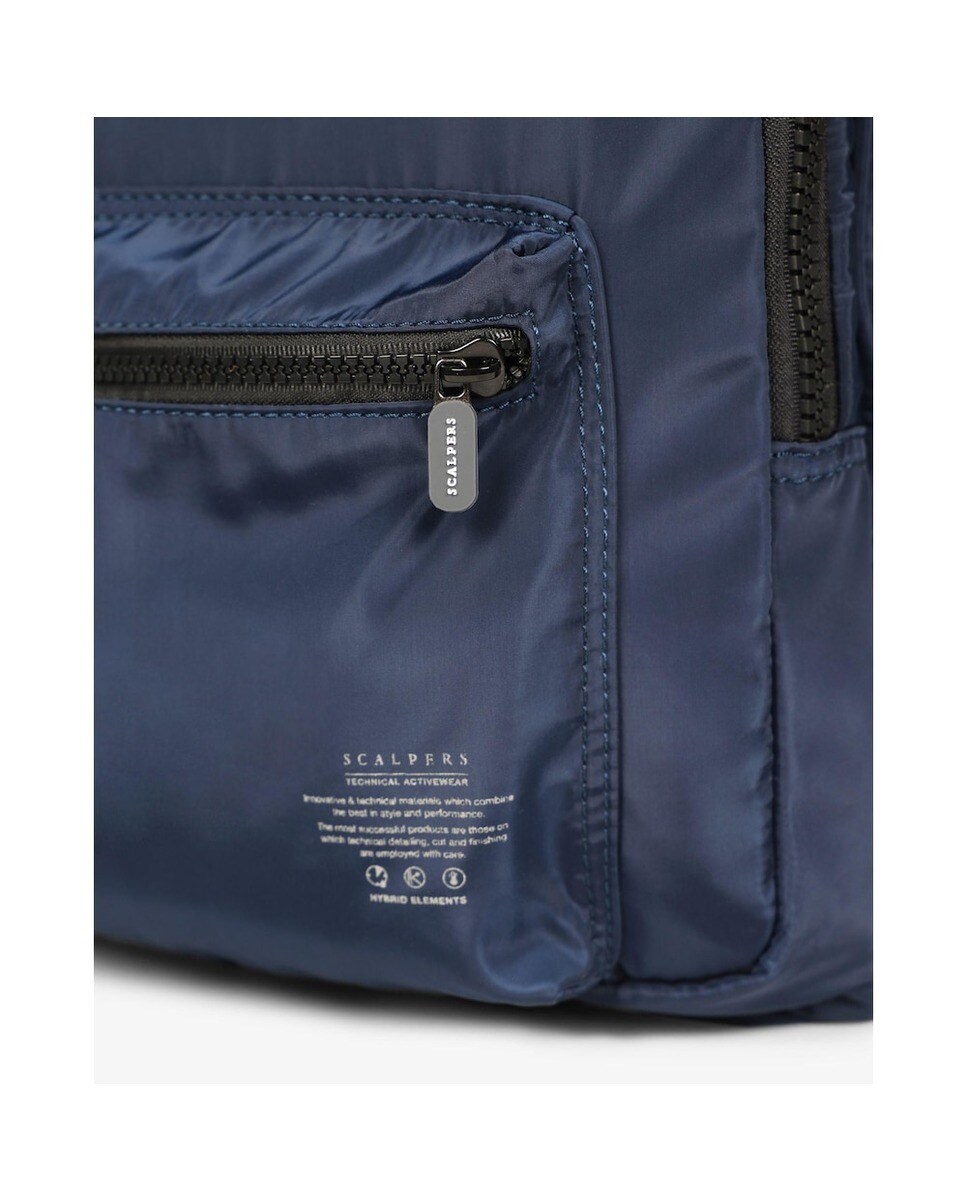 Mochila de hombre Scalpers en azul marino con bolsillo frontal · Scalpers · El  Corte Inglés