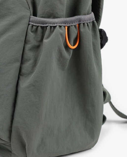 Mochila de hombre Scalpers tipo saco en color kaki · Scalpers · El Corte  Inglés